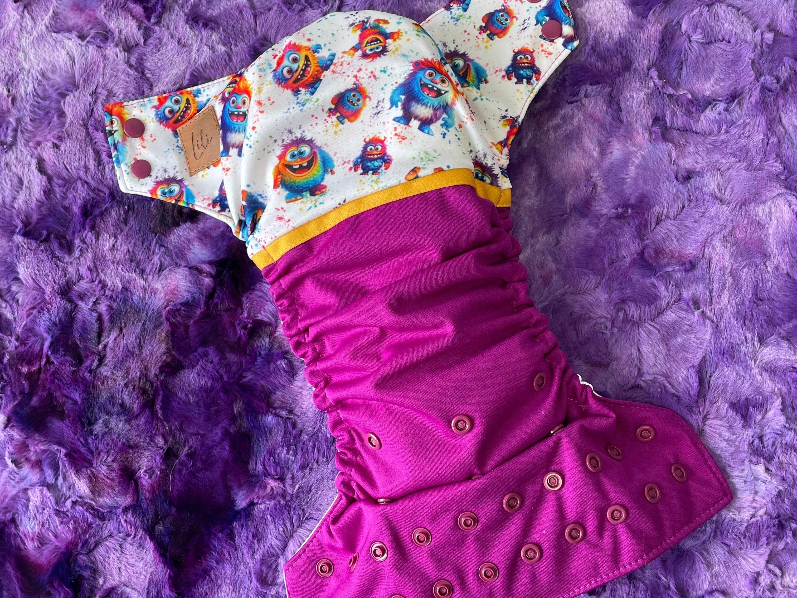 Couche lavable | taille NOUVEAU-NÉ | P'tits Monstres (wrap) - Les Confections Lili