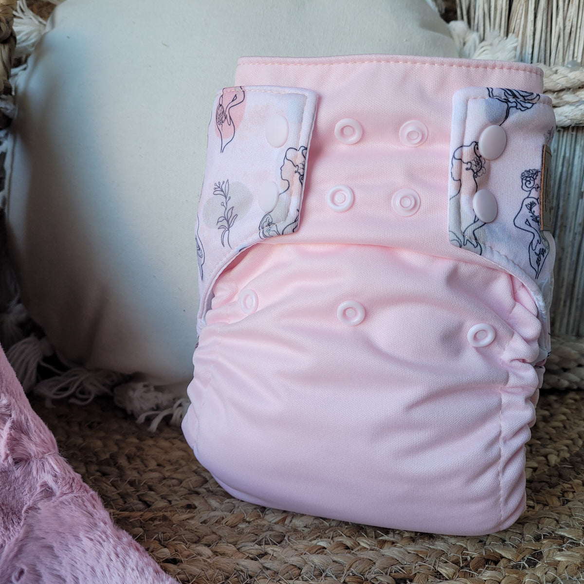 Cloth Diaper | NEWBORN size | Maternal Tenderness (wrap)