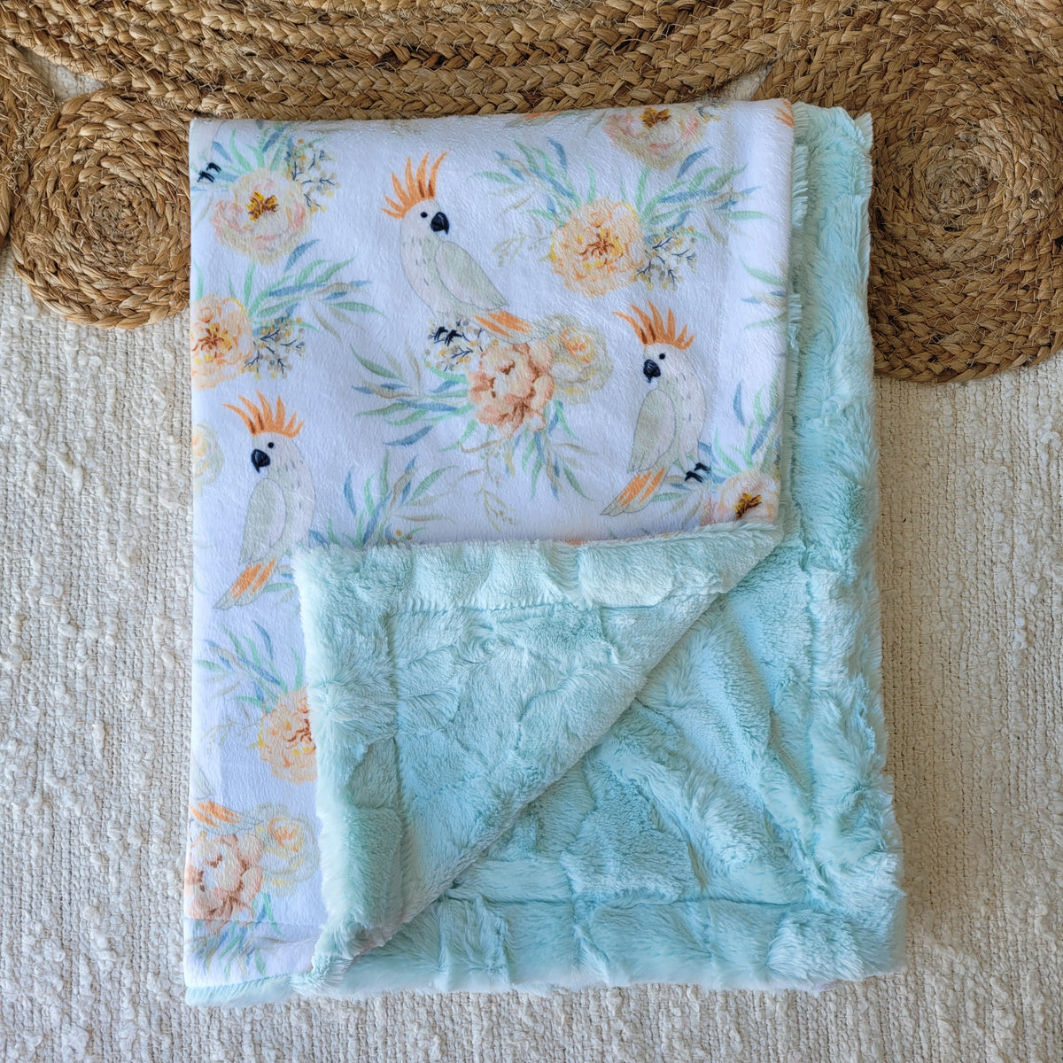 Simple comforter ready to go | Floral Cockatoo [Minky/Furry]