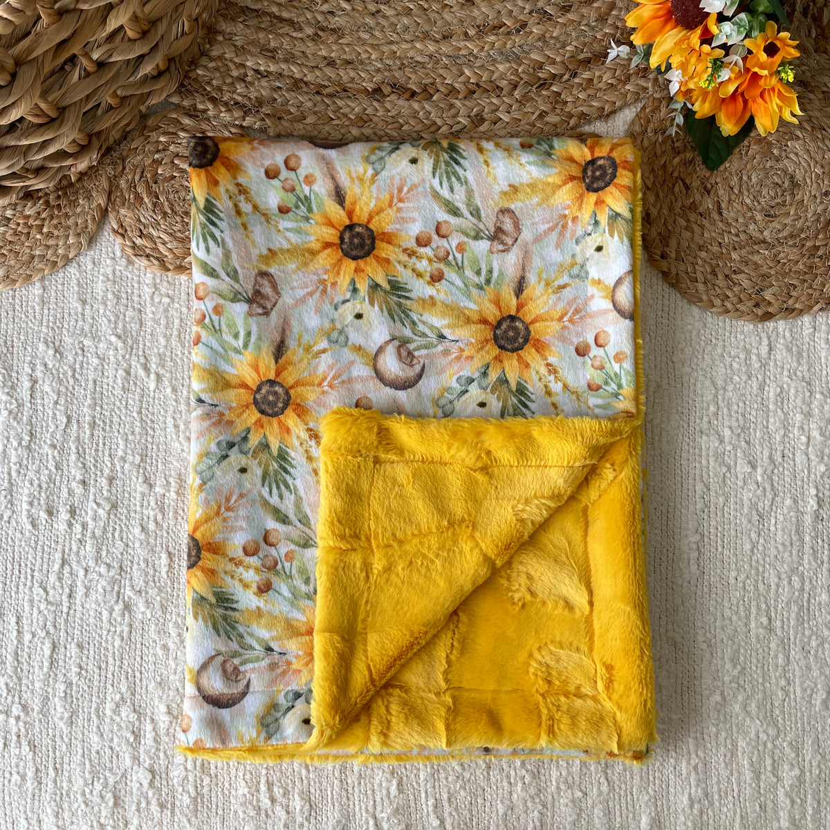 Simple comforter ready to go | Country sunflower [Minky/Faux Fur]