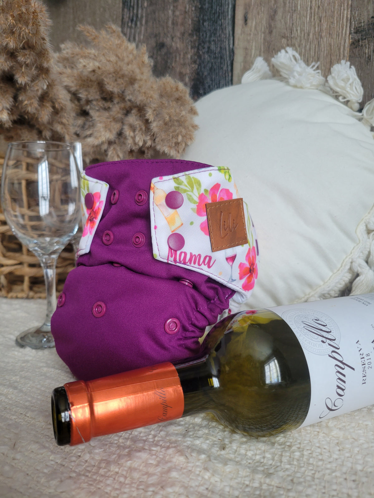 Cloth diaper | one size | Mama needs wine (ready to go)